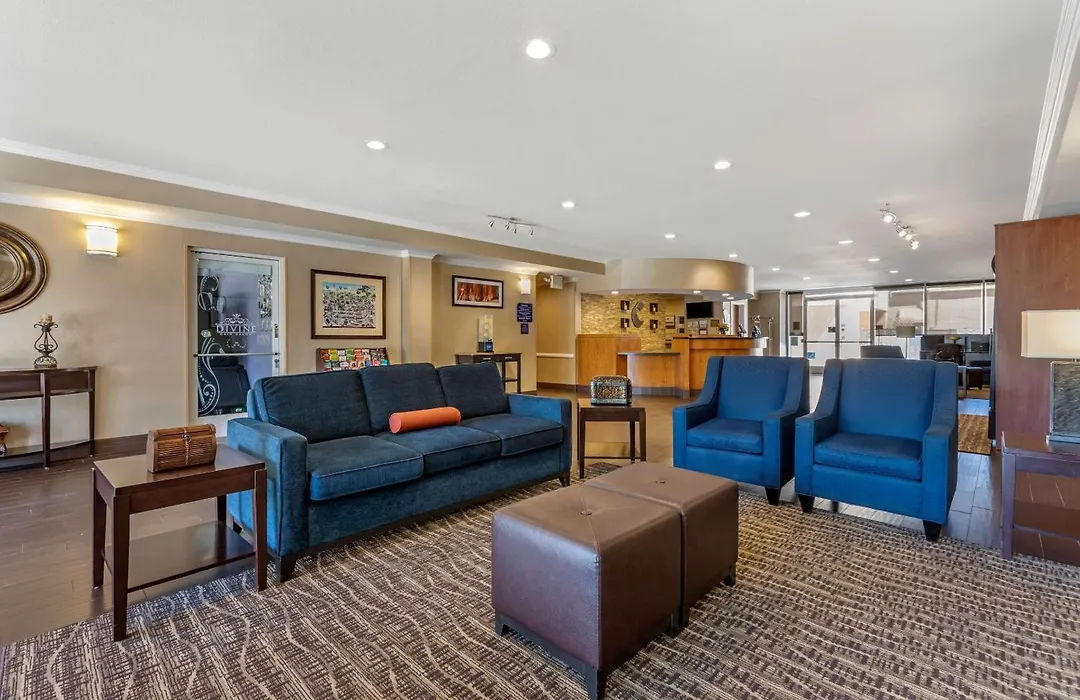 Comfort Suites Visalia - Convention Center-1