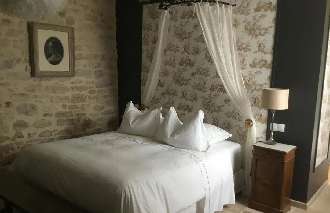 Le Mas Des Auges-1