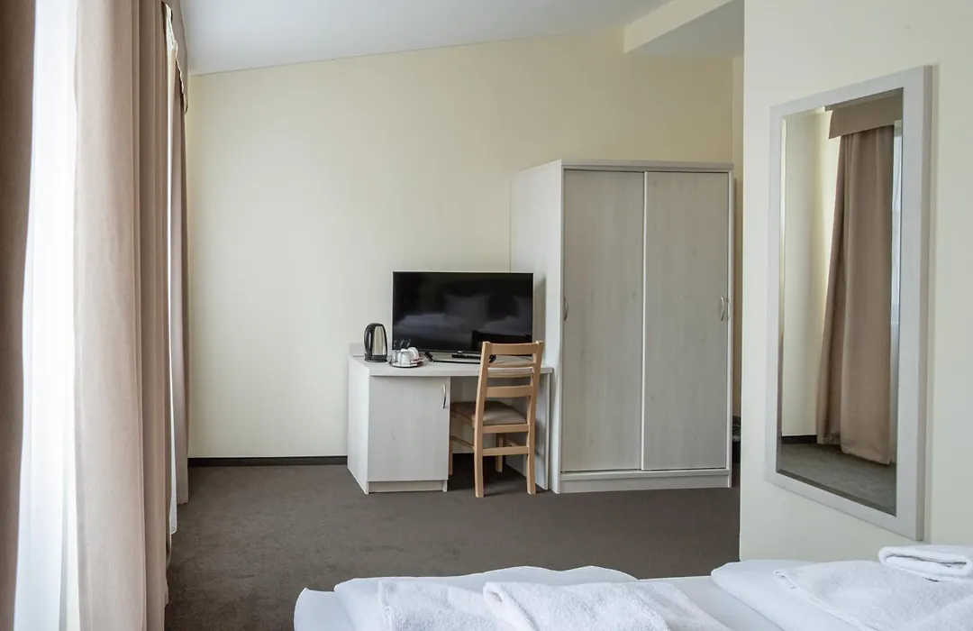 Upper Room Hotel Kurfuerstendamm-1