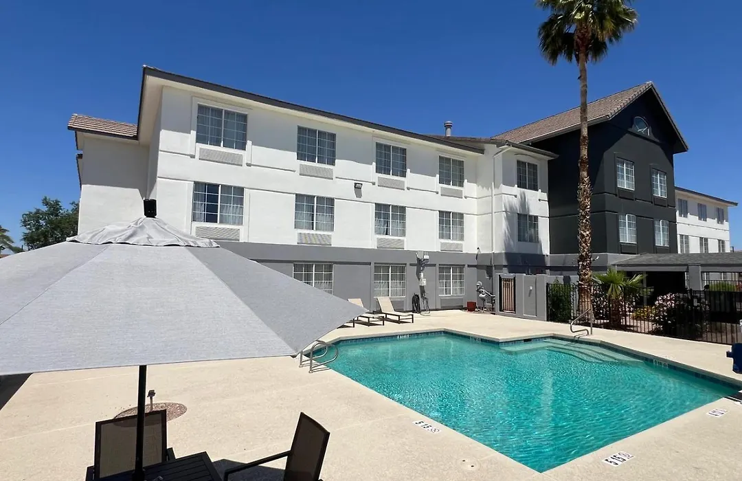 Garner Hotel Phoenix Northwest - Surprise By Ihg-1