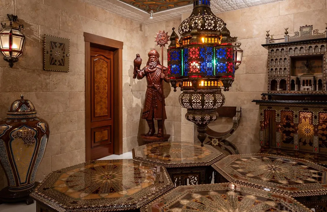 Casa De Reyes-1