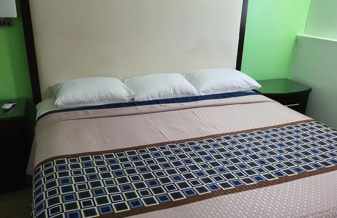 Value Inn & Suites Salina-1
