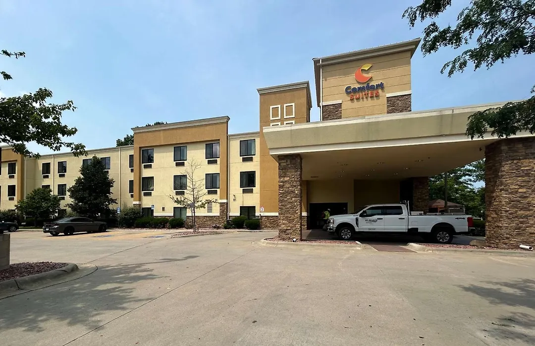 Comfort Suites Topeka Northwest-1