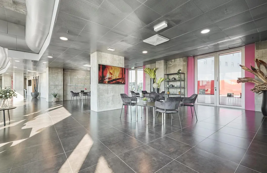 Cabinn Metro-1