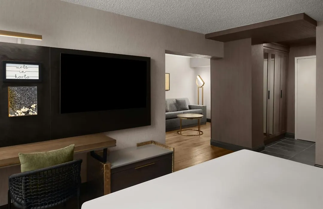 Renaissance Chicago North Shore Hotel-1