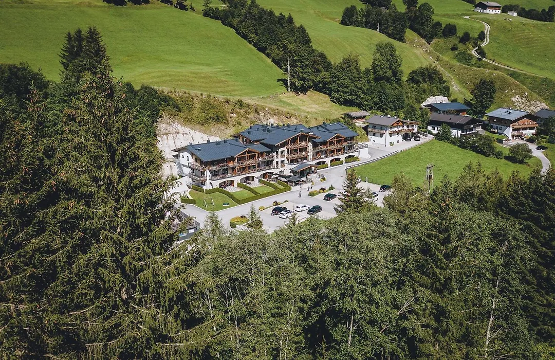 AvenidA Mountain Lodges Saalbach-1