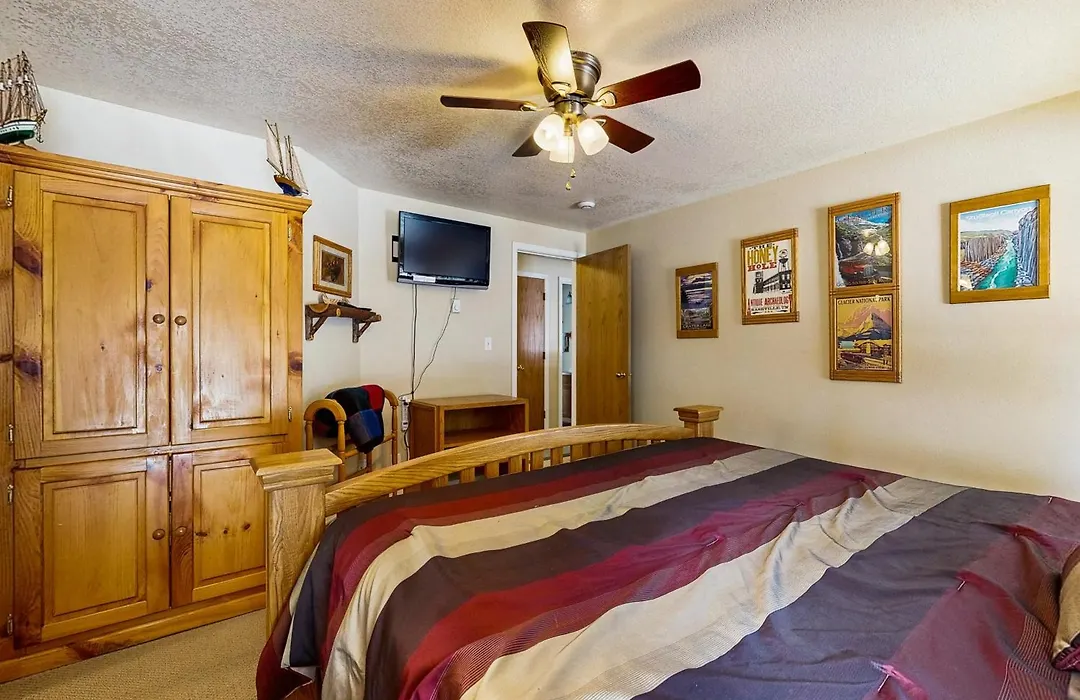 Aspen Village Golf Course Condo - Snowshoes-1