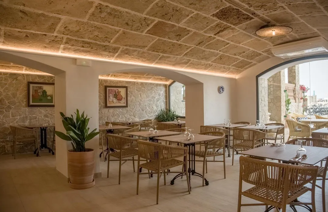 Hotel Moré-1