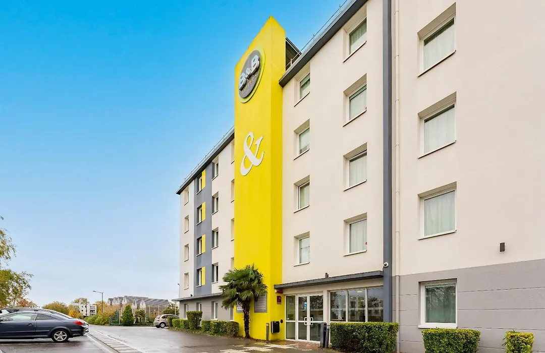 B&B HOTEL Valenciennes-1