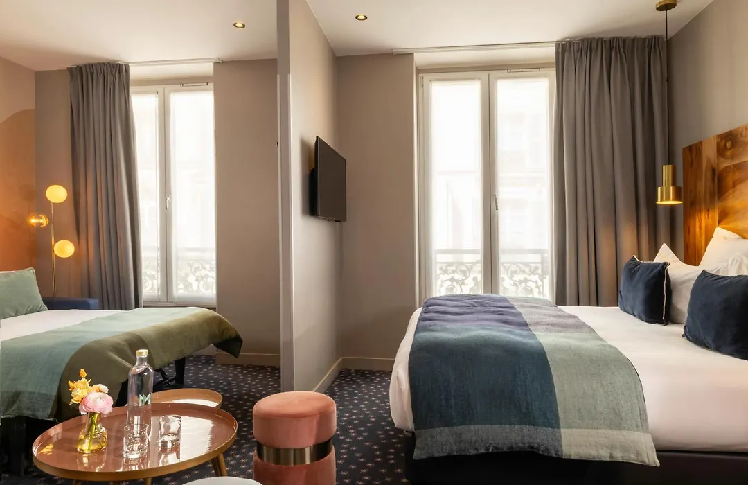 Hotel Maxim Folies-1