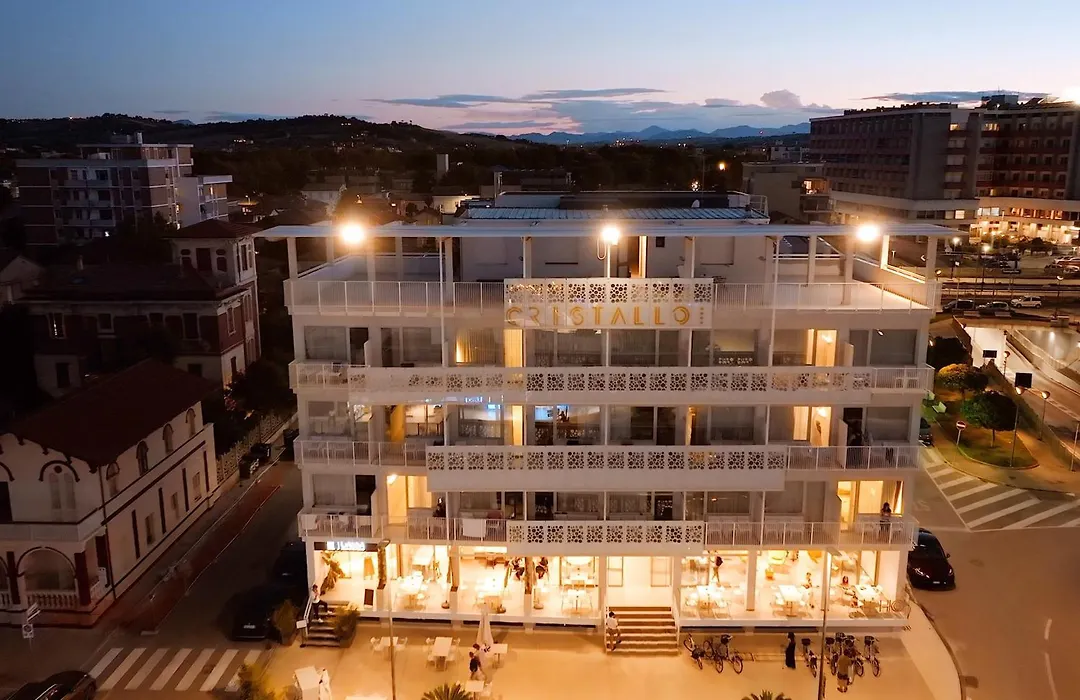 Hotel Cristallo-1