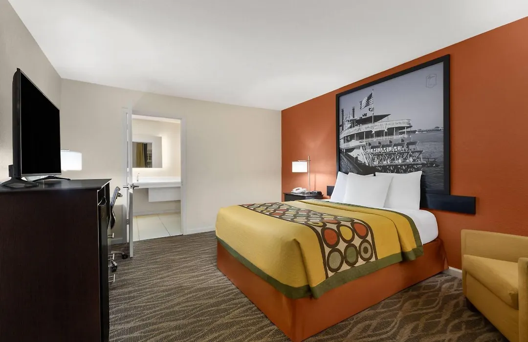 Super 8 By Wyndham New Orleans-1