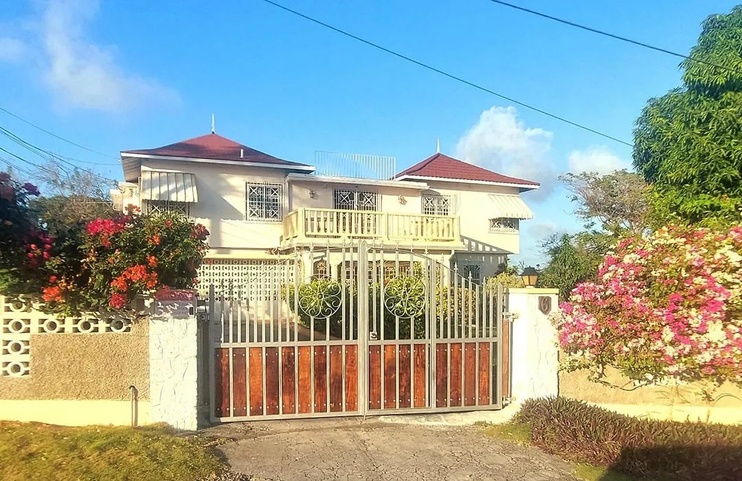 Castlevue B&B-1
