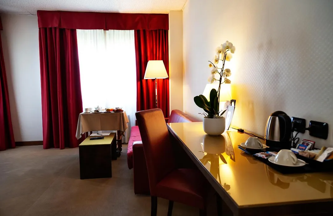 Jr Hotels Bologna Amadeus-1