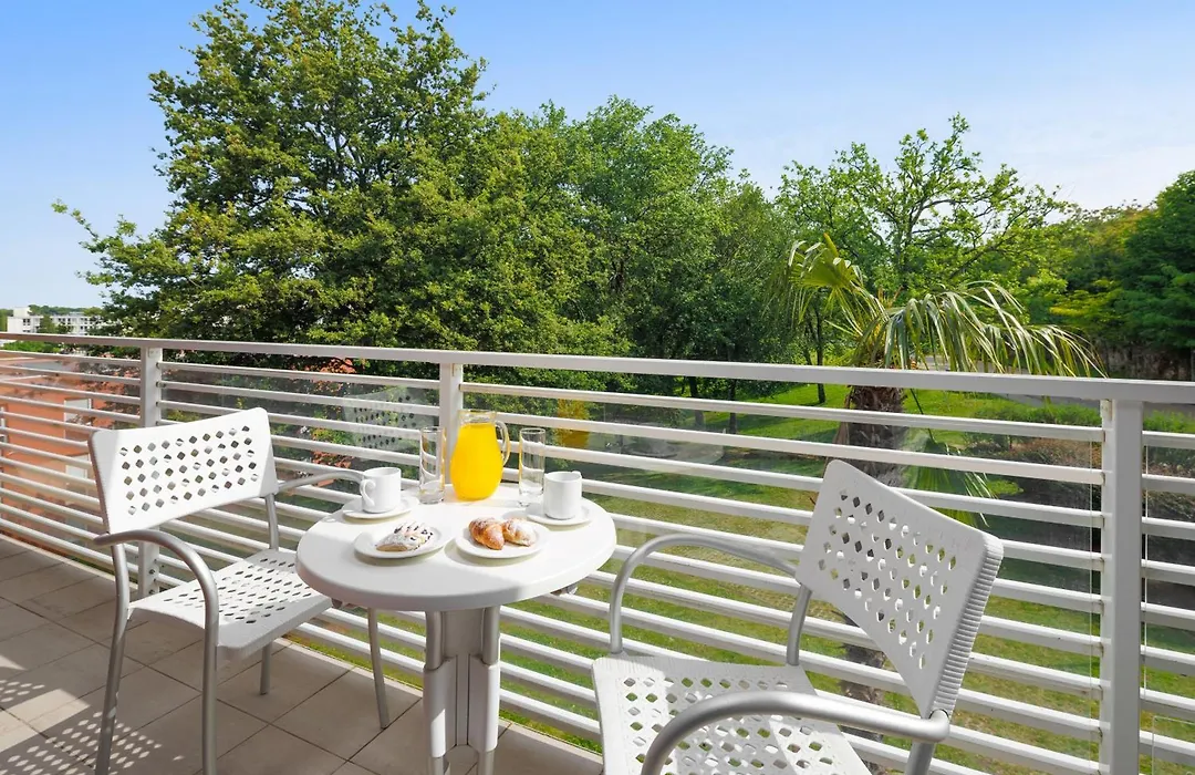 Hotel Albatros Plava Laguna-1