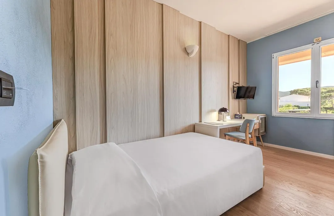 Hotel Riva del Sole-1