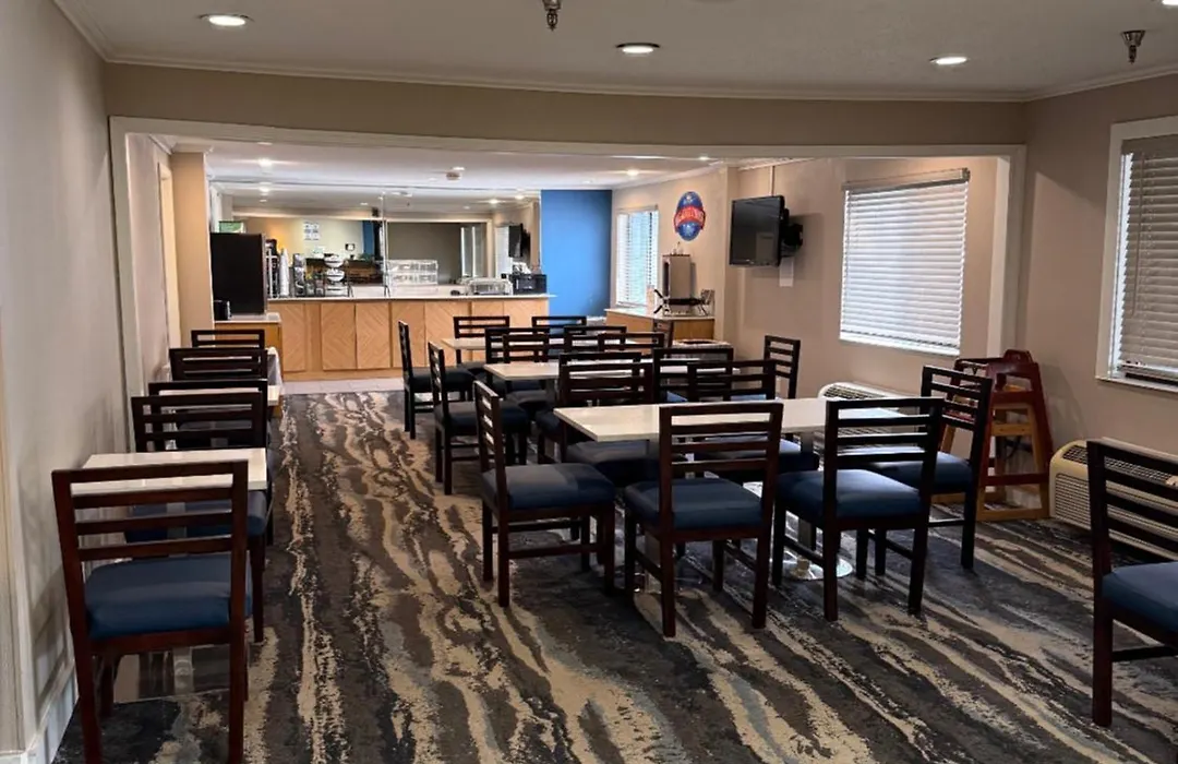 Baymont By Wyndham Columbia, Mo-1