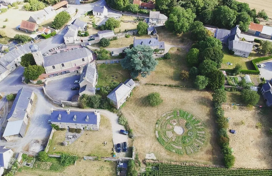 La Vieille Foulonnière : Chambres d'hôtes&Permaculture-1