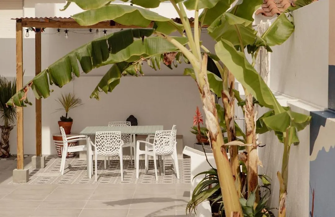 Supertubos House Peniche-1