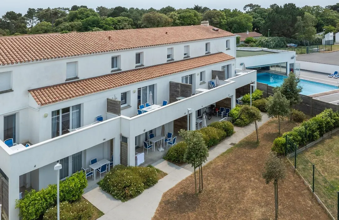 Résidence Odalys Le Domaine des Pins-1
