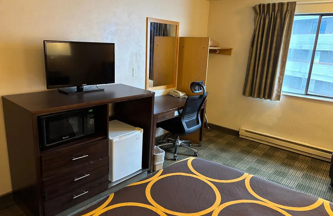 Super 8 By Wyndham Ketchikan-1