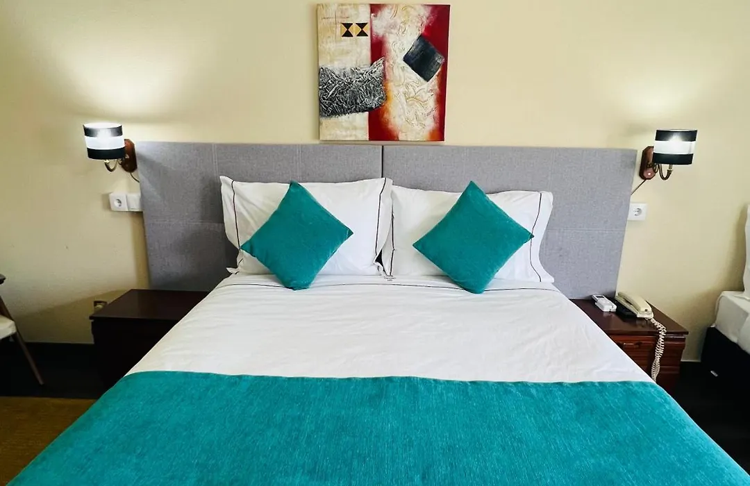 Hotel Colmeia-1