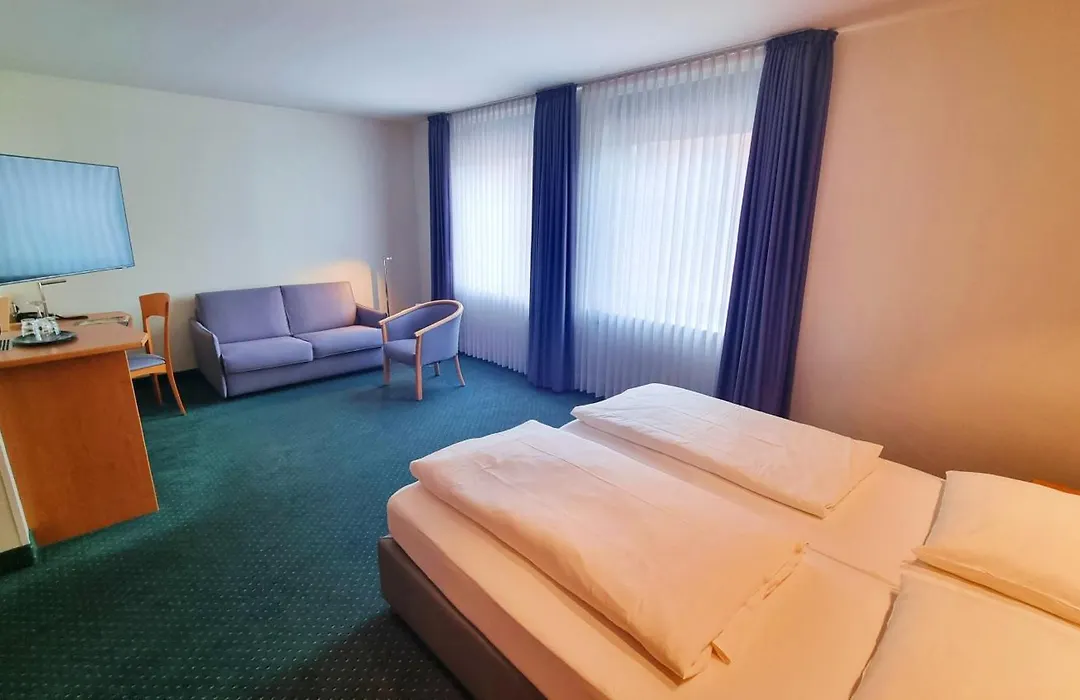 Hotel Panorama Hamburg-Harburg-1