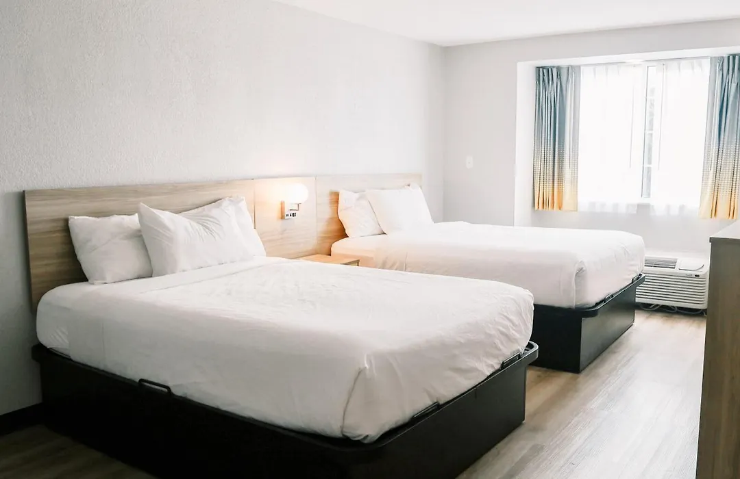 Microtel Inn & Suites By Wyndham Gulf Shores-1