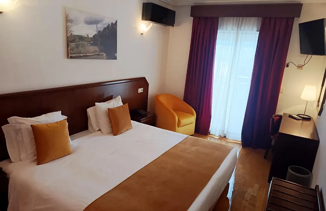 Hotel Turismo Miranda-1