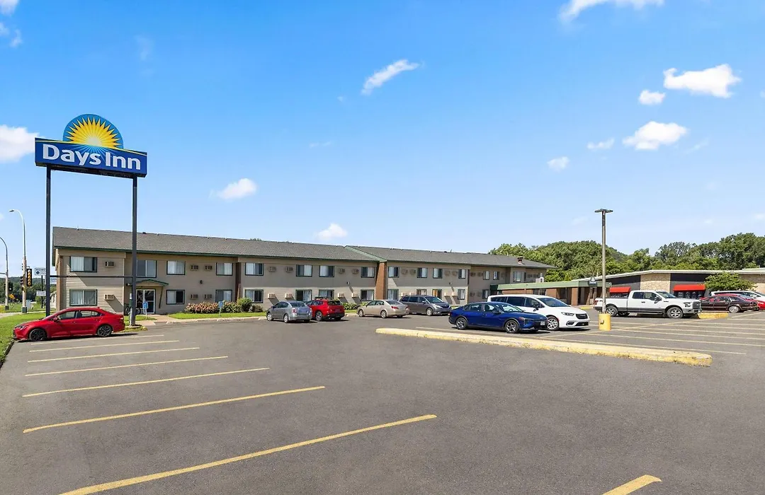 Days Inn By Wyndham Winona-1