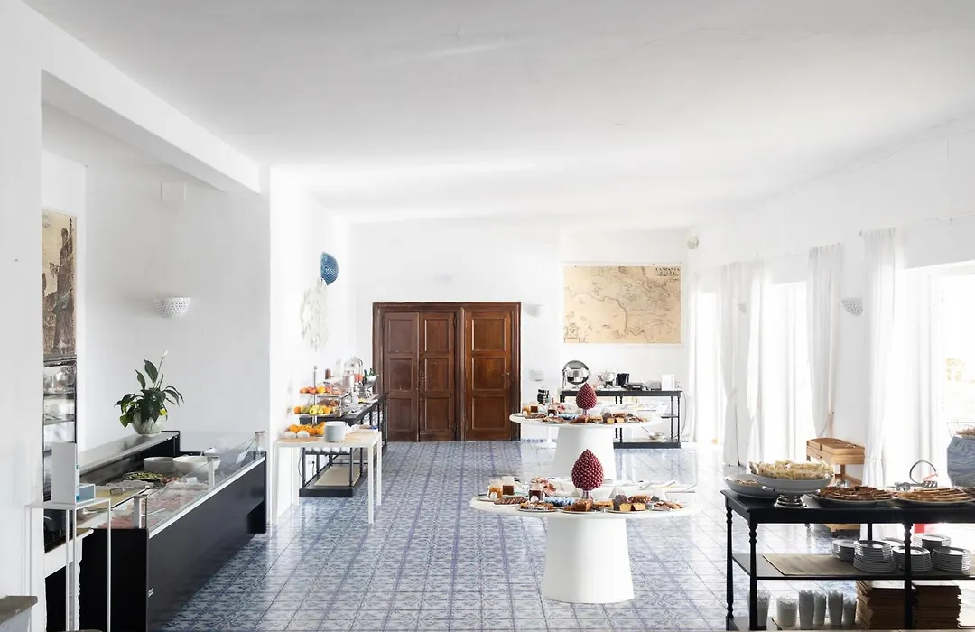 Hotel Chiaia Di Luna-1