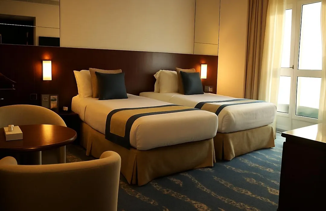 Raviz Center Point Hotel-1