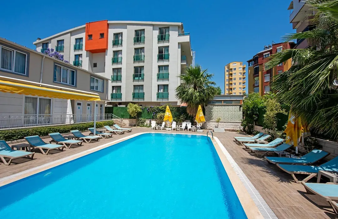 Citrus Luna Suite Hotel-1