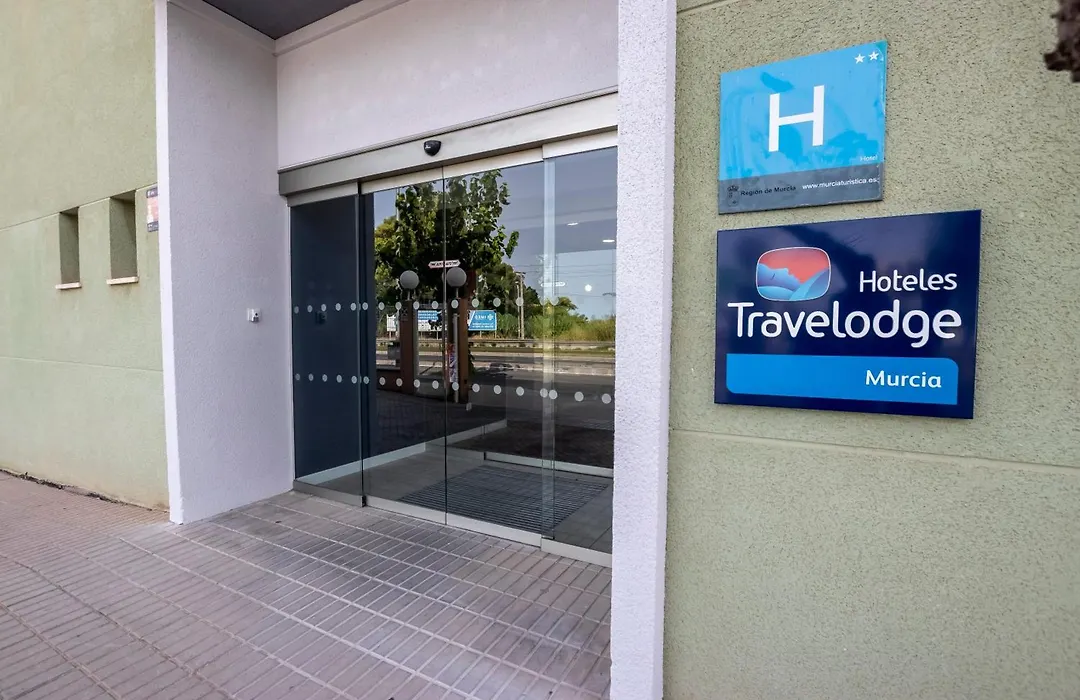 Travelodge Murcia-1