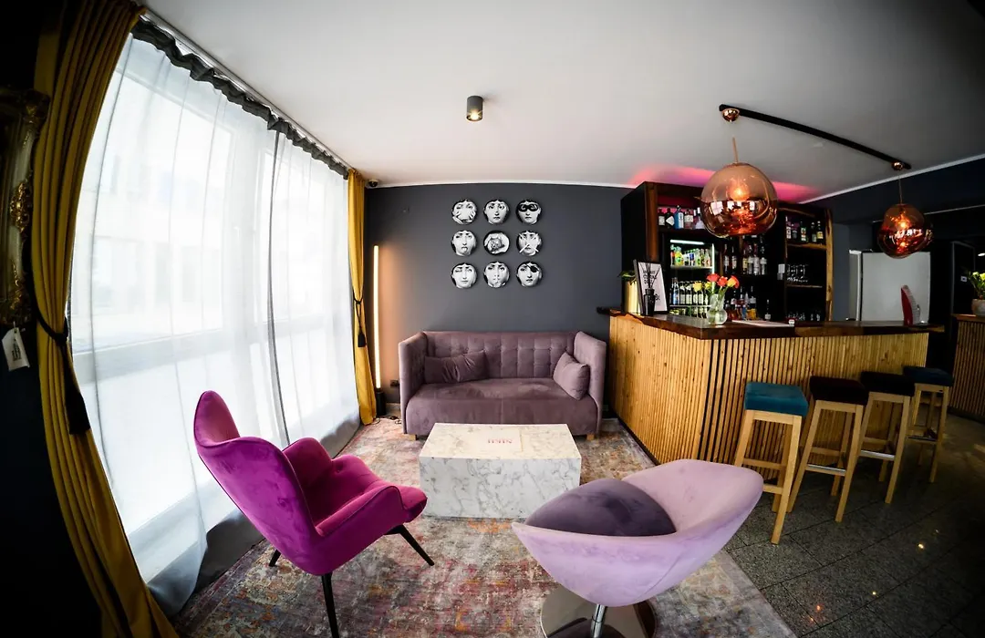 Nikii City Hotel-1