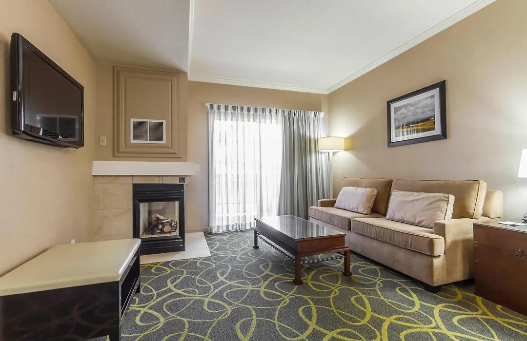Best Western Plus Dixon Davis-1