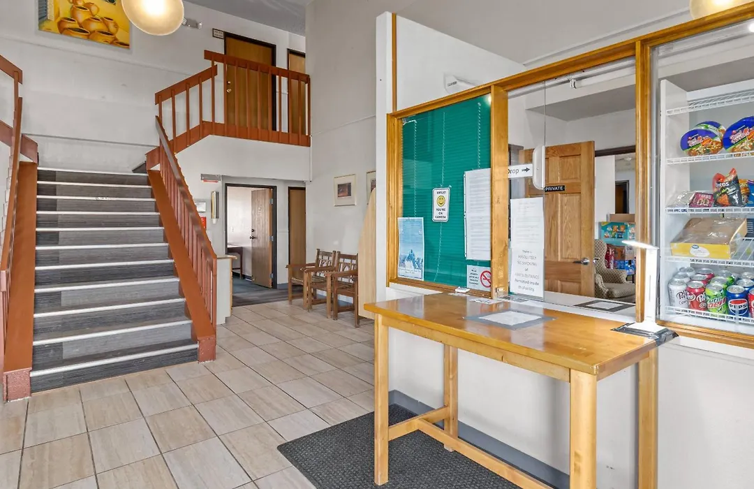 Luxury Inn-1