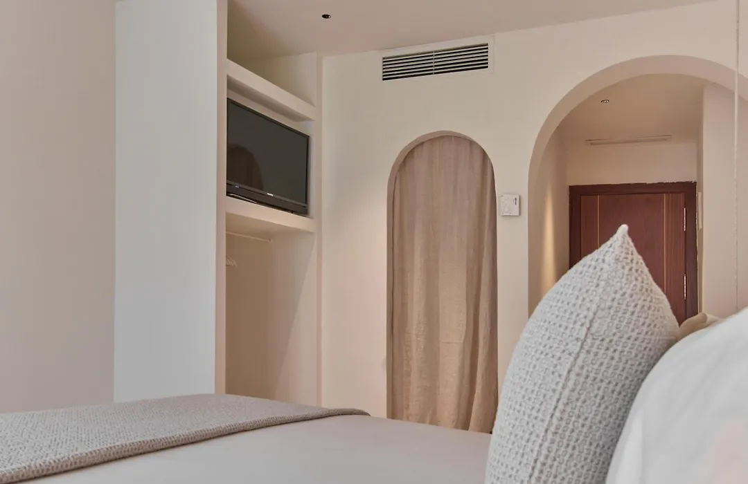 Hotel Avenida-1