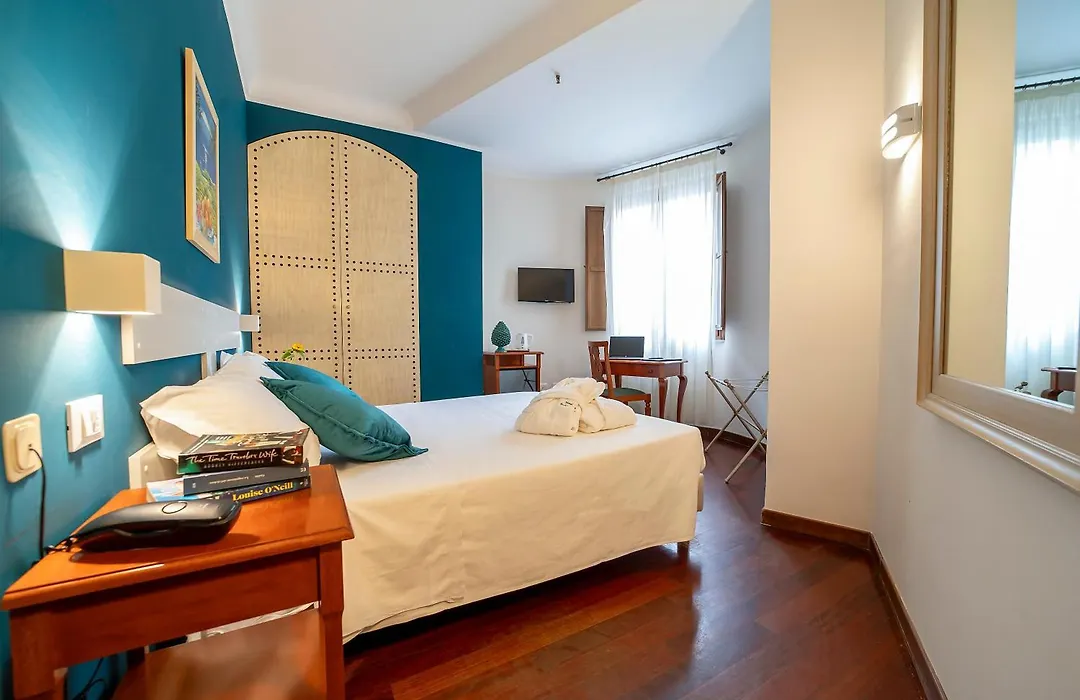 Hotel Vecchio Borgo-1