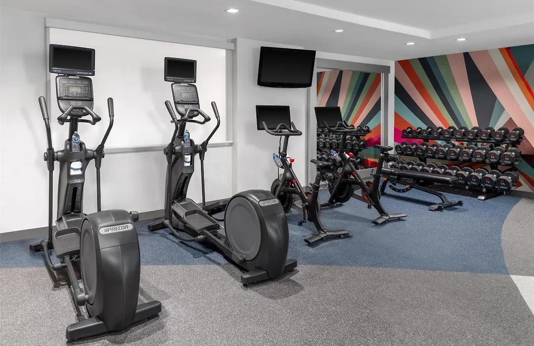 Hilton Garden Inn Queens/JFK-1