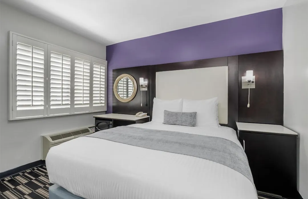 Surestay Hotel By Best Western Beverly Hills West La-1