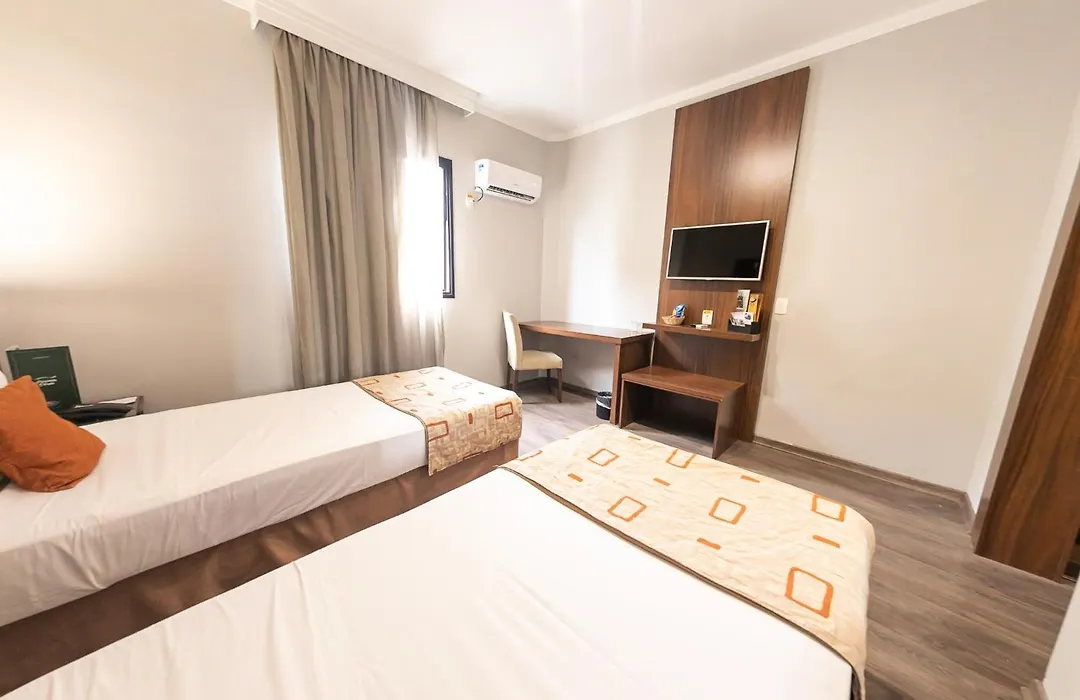 Class Hotel Varginha-1