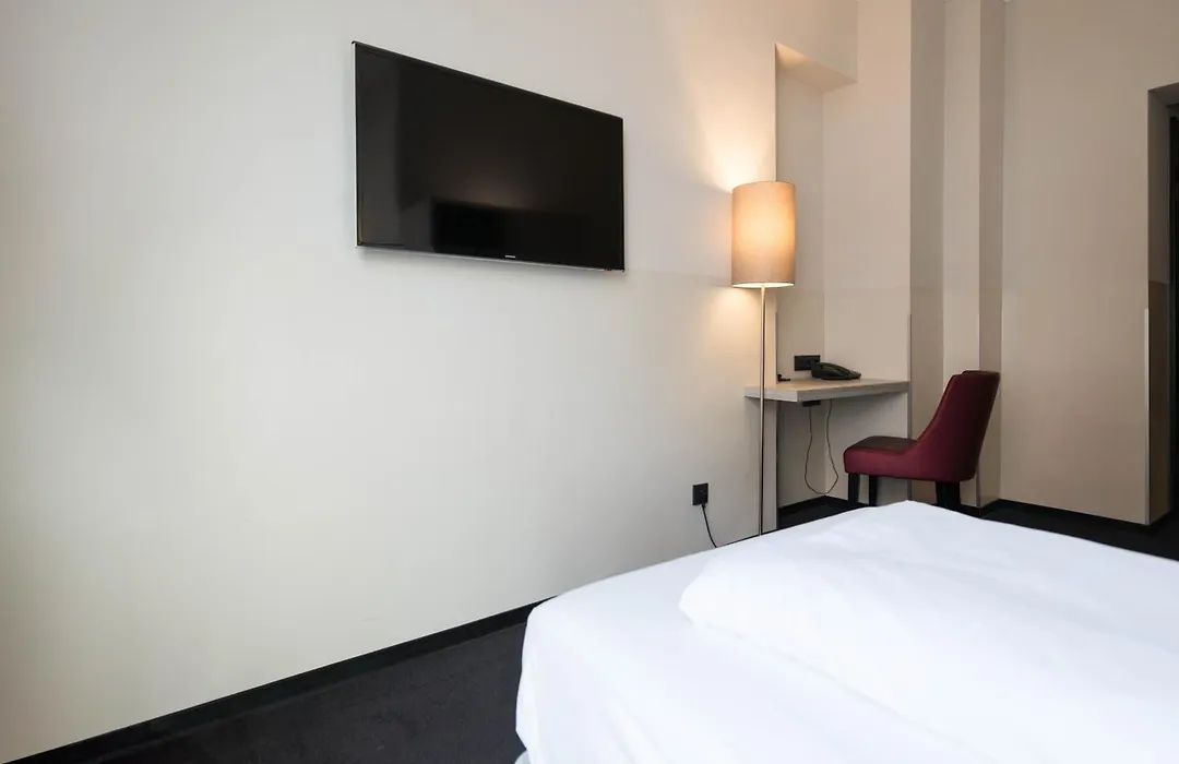 Hotel Topas Frankfurt City Centre - Digital Check-In-1