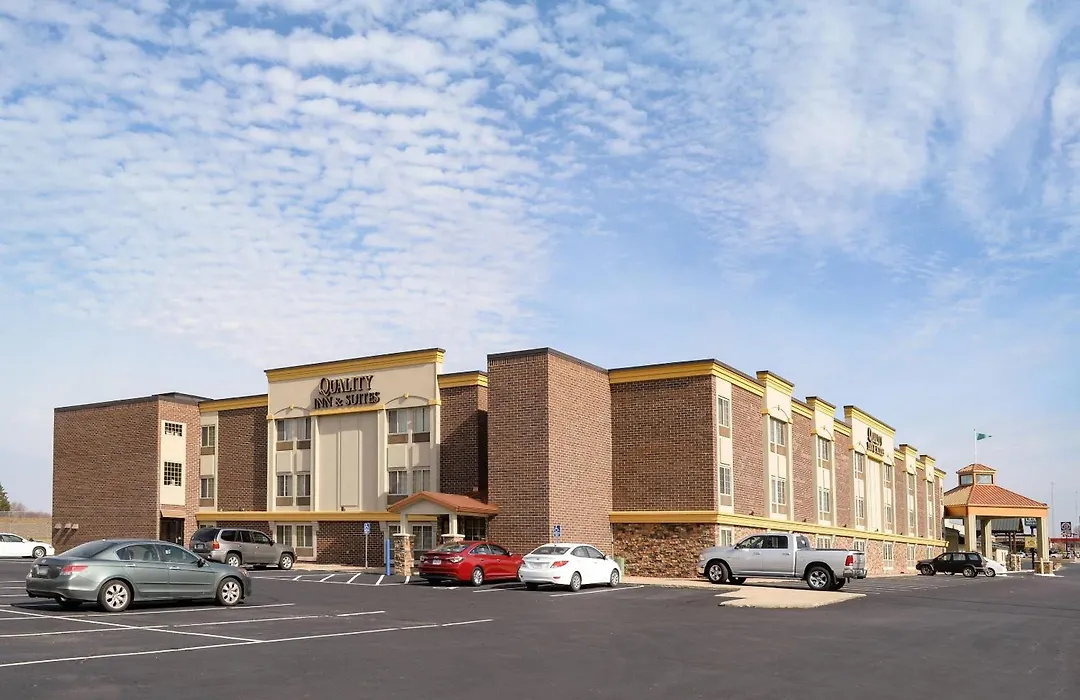 Quality Inn & Suites Ames Conference Center Near Isu Campus-1