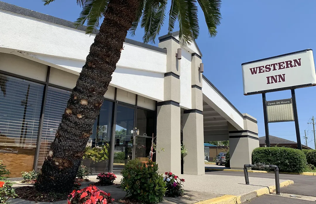 Western Inn - Pensacola-1