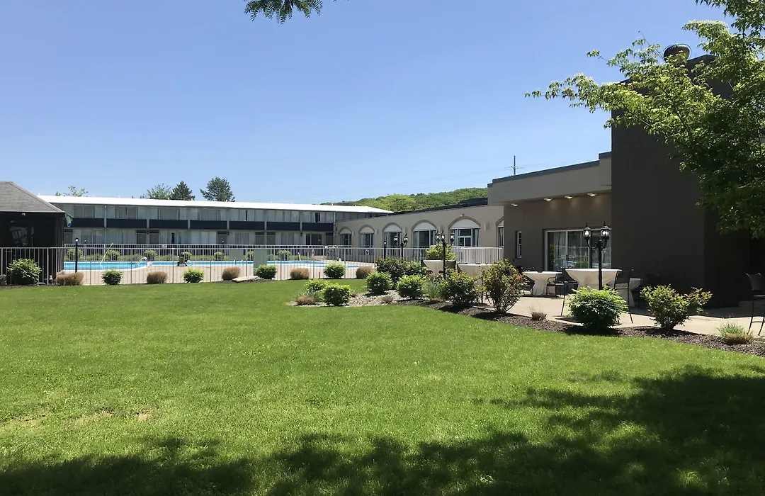 Surestay Plus Hotel By Best Western Lehigh Valley-1