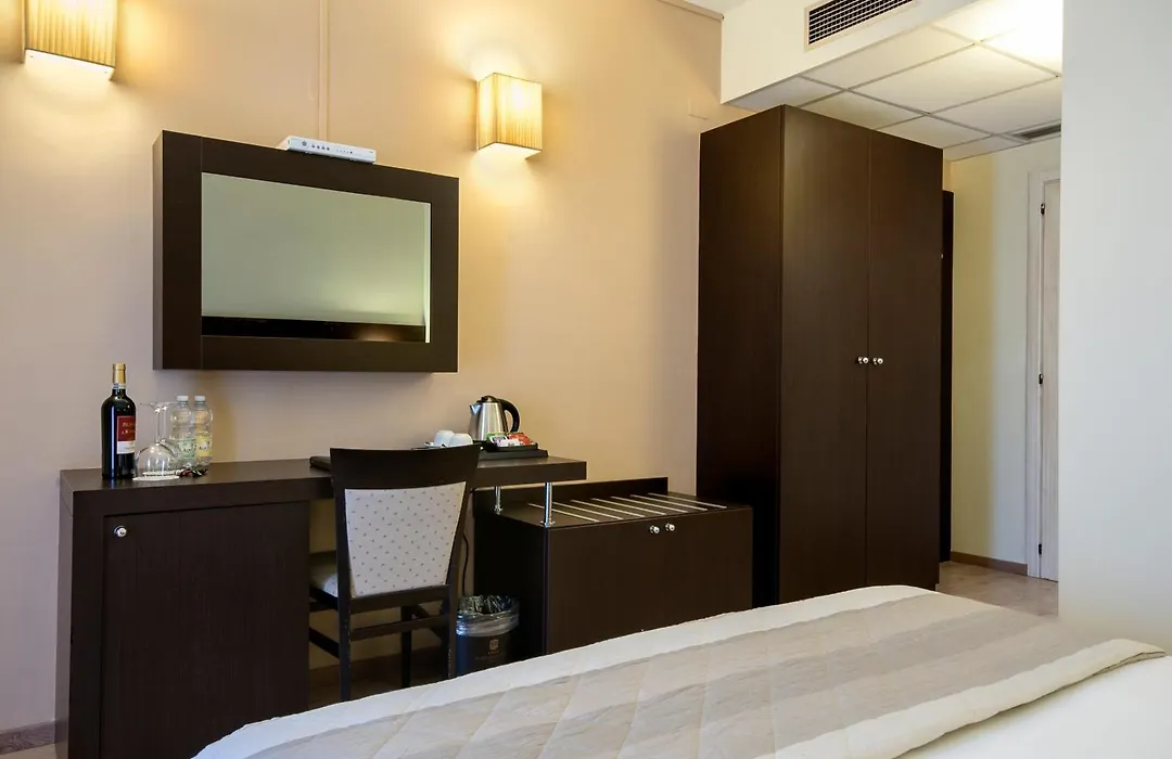 Hotel Executive-1