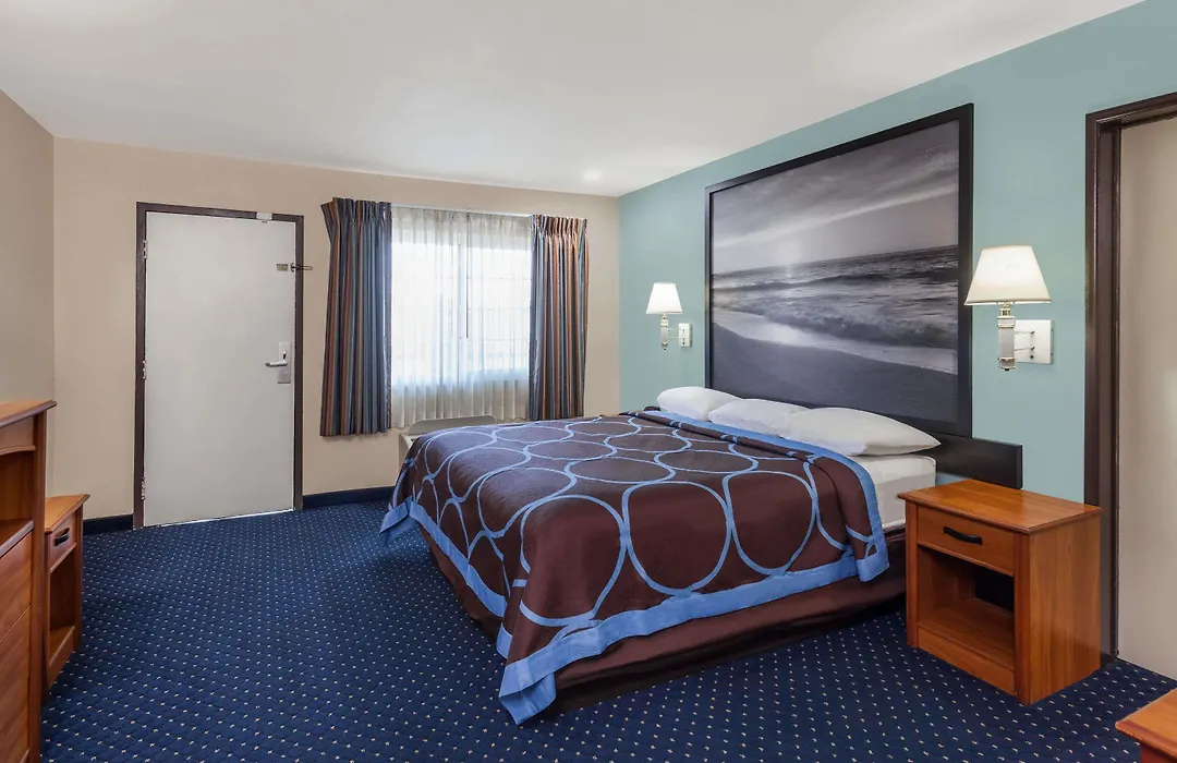 Super 8 By Wyndham El Cajon San Diego-1