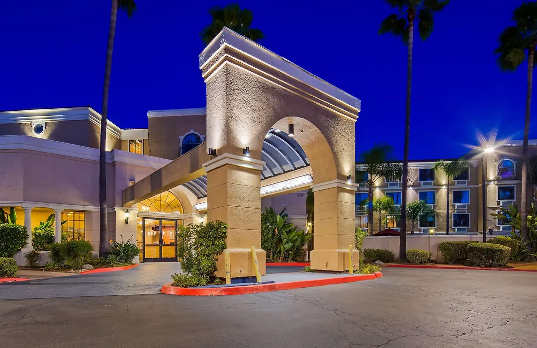 Best Western Escondido Hotel-1