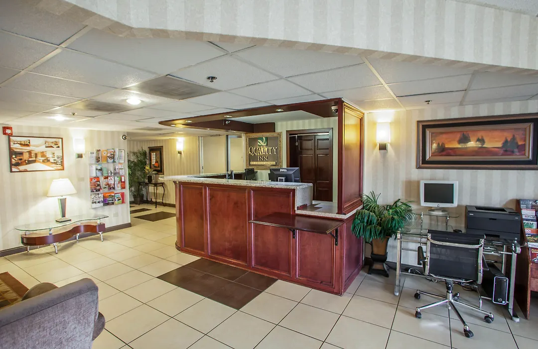 Quality Inn Aurora - Naperville Area-1